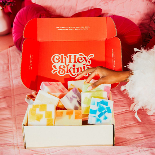 monthly subscription boxes for women